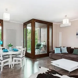 Golden - Kolejowa - One Bedroom Warszawa